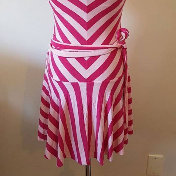 Made in USA 🇺🇲 | GUESS Pink Chevron Stripe Tube Dress (XS) - Picture 4 of 7